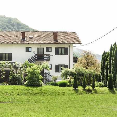 Sobe Baca Hotell Most na Soči Exteriör bild