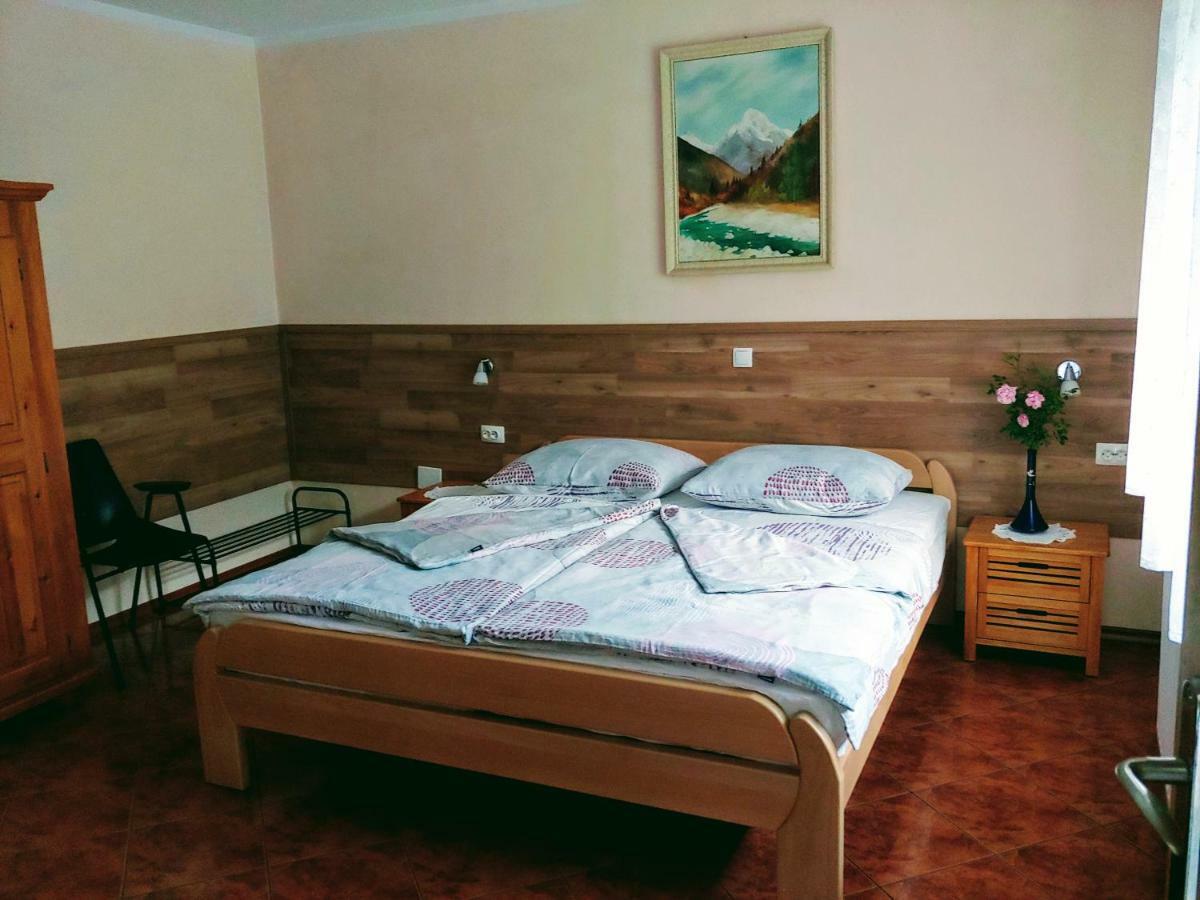 Sobe Baca Hotell Most na Soči Exteriör bild